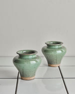 Load image into Gallery viewer, Kolo Vase
