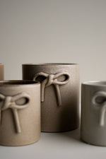 Load image into Gallery viewer, BOW Pot - large
