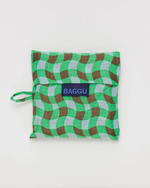 Load image into Gallery viewer, Standard Baggu - Wavy Gingham Green
